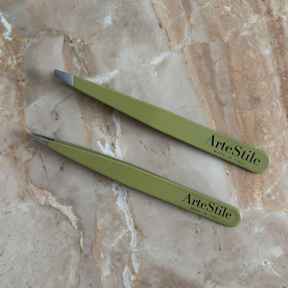 The Tweezer Duo