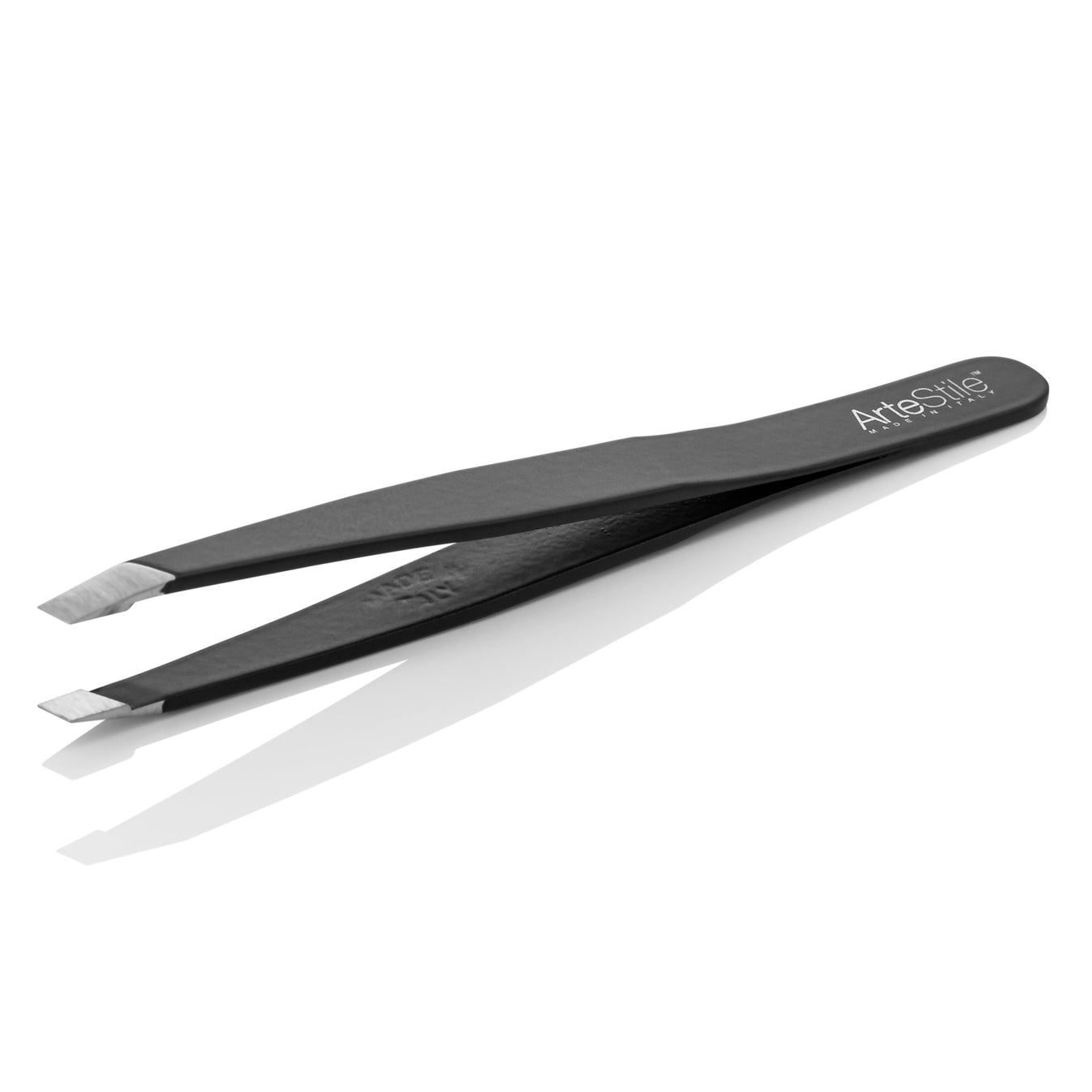 Slant Tip Tweezers in Matte Black ArteStile